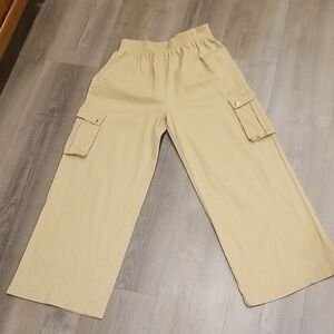 PrettyLittleThing Tan Casual Wide-Leg Bottoms Size 4